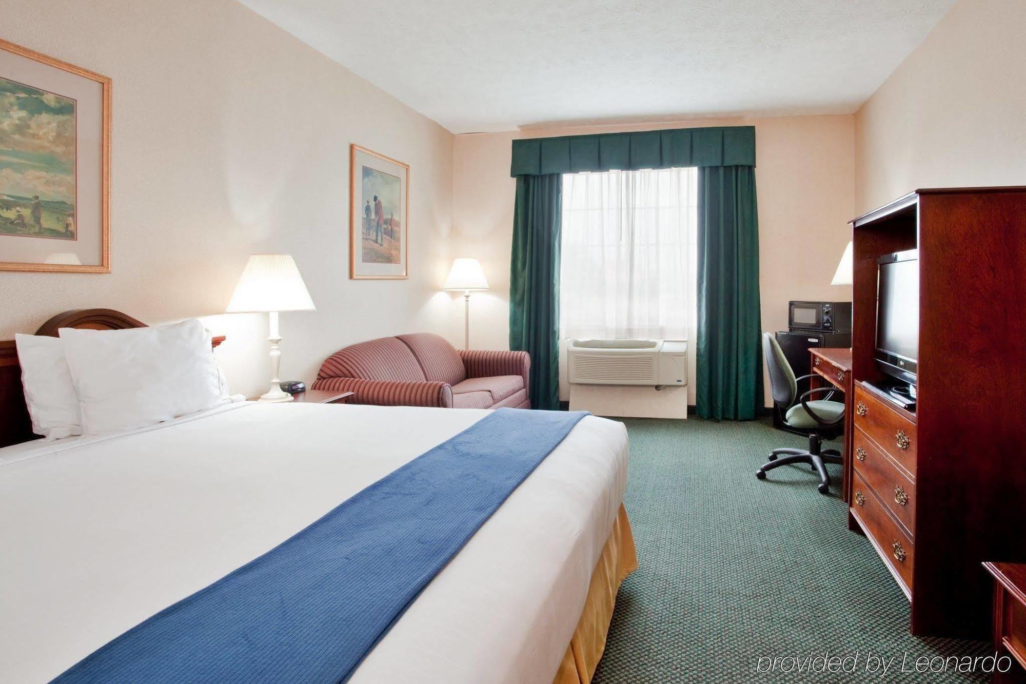 Holiday Inn Express Kilmarnock Habitación foto